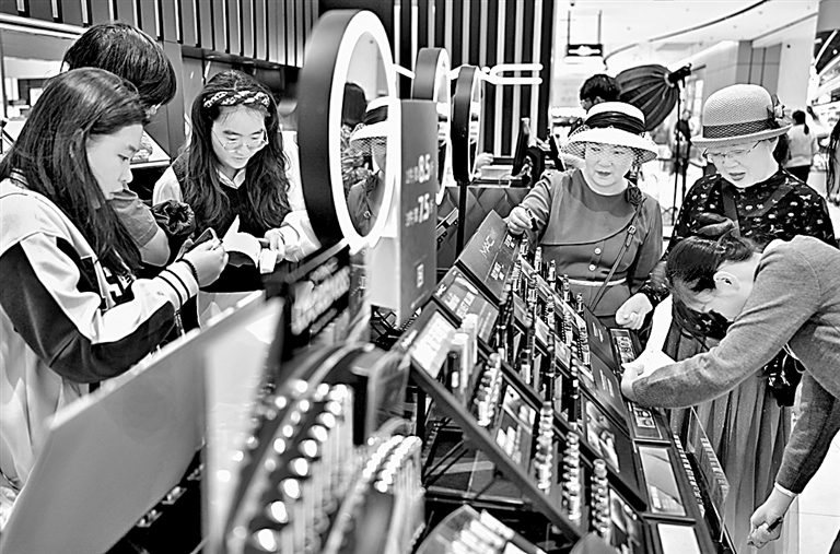 擦亮“中国服务”金字招牌